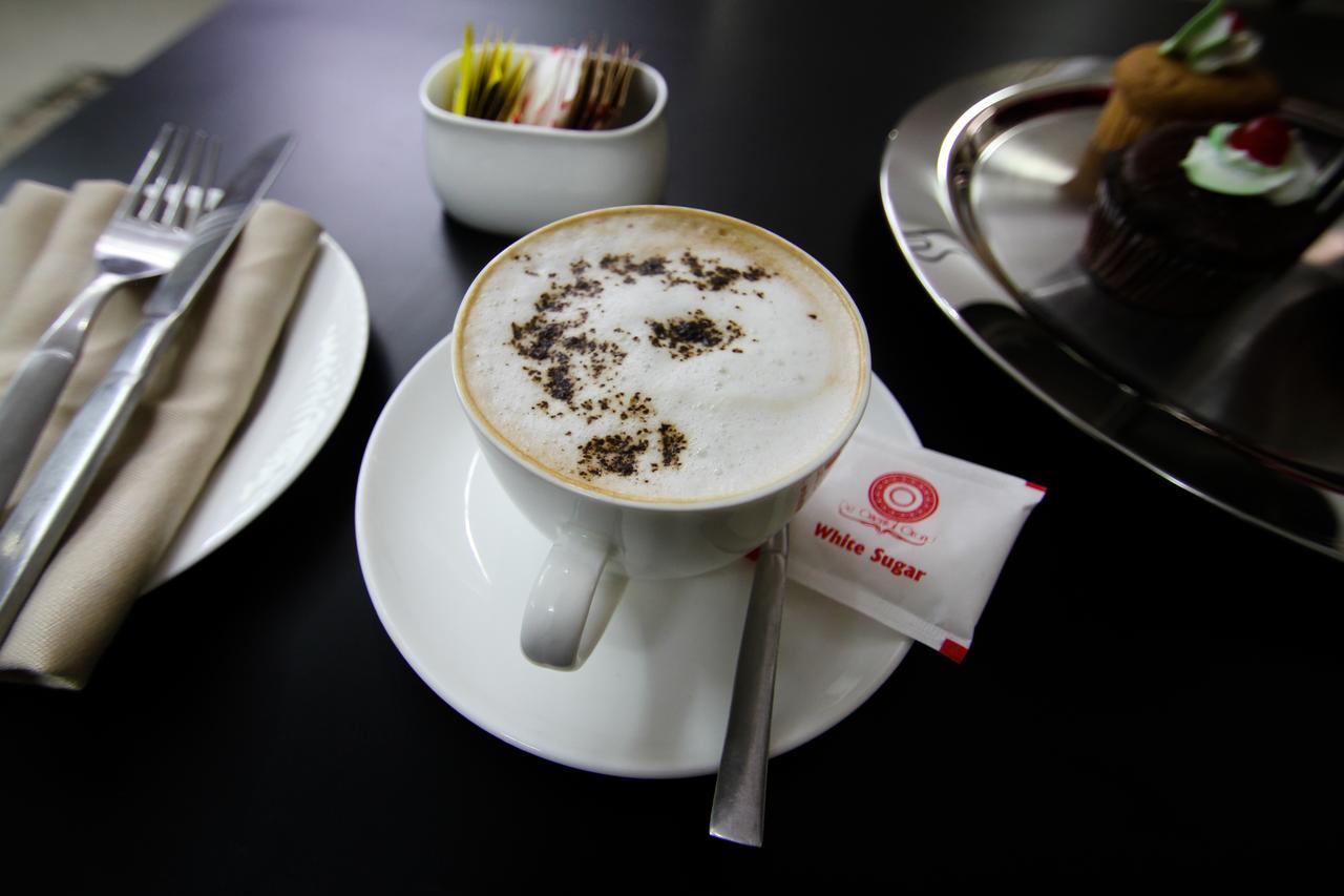 De Oriental Grand Hotel Kohima ภายนอก รูปภาพ